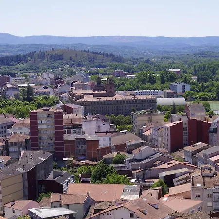 Piso Colon De Monforte Apartment Monforte De Lemos
